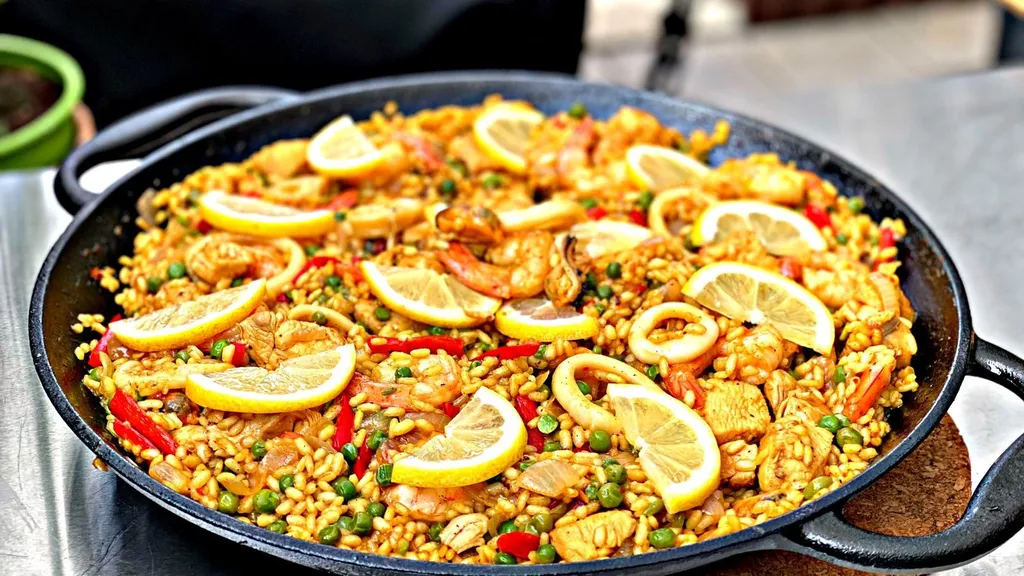 BBQ-Toro Paella Pfanne, 6 Personen | Ø 36 Cm | Gusseisen Grillpfanne Mit Griffen 3 BBQ-Toro Paella Pfanne, 6 Personen | Ø 36 Cm | Gusseisen Grillpfanne Mit Griffen – Bild 3