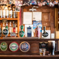 4 X Bruchfeste Gläser Becher Langlebige Wassergläser Aus Stabilem Kunststoff Saft Whisky Glas Partybecher Whiskybecher Trinkbecher In Echter Glasoptik Stapelbar -Küchenzauber Günstiges Geschäft 078bef1178879b19976e9e097f68cd27