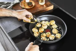 Tefal G26090 Ultimate On - Pfannenset - Schwarz -Küchenzauber Günstiges Geschäft 0ef4a7fa4c61319fa6df7619242a197b