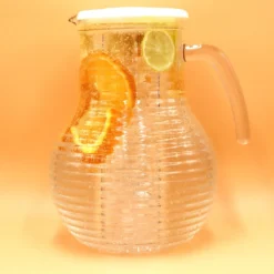 1x Kadum Karaffe Krug Mit Deckel Aus Polycarbonate Bruchfest Und Kratzfest In Echtglasoptik 3 Liter -Küchenzauber Günstiges Geschäft 171256e99686878e83753313955791f7