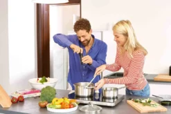 Schulte-Ufer Set 1071 Avanti Set, 9tlg. Edelstahl Topfset, Induktionstauglich, Inklusive 3 Glasdeckel & 2 Bratpfannen, Innenskalierung, Schüttrand -Küchenzauber Günstiges Geschäft 4026ca5222578cceec482d173a2dcc82