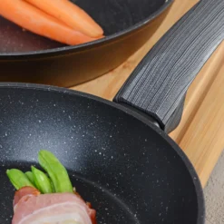 GRÄWE Aluminium-Pfannenset, Ø 20 Cm, Ø 24 Cm, Ø 28 Cm, Beschichtet, 3-teilig, Inkl. Pfannenwender -Küchenzauber Günstiges Geschäft 4b34acc225ba0ebb1ec2c26b5708f570