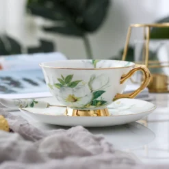 Panbado Kaffeeservice Set Aus Premium Bone China Porzellan, Beinhaltet 2 Kaffeetassen, 2 Untertassen, 2 Löffel, 1-tlg Metallständer 7 Panbado Kaffeeservice Set Aus Premium Bone China Porzellan, Beinhaltet 2 Kaffeetassen, 2 Untertassen, 2 Löffel, 1-tlg Metallständer -Küchenzauber Günstiges Geschäft 52f74c0ccb64b1c1ec0e1555b5aea264