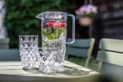 Koziol - Kristallkaraffe 1,6 Liter Mit 4 Tassen à 250 Ml -Küchenzauber Günstiges Geschäft 58a7513de8da444241d2634b68feab77