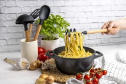 Smile - 10-teiliges Kochgeschirr-Set - Antihaftbeschichtung - Schwarz ,MGK-17 -Küchenzauber Günstiges Geschäft 5a1cfe04c23dbe701b957833d8c9bc87