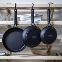 KitchenAid Pfannenset Classic Forged - ø 20, 24 Und 28 Cm - Keramische Antihaftbeschichtung -Küchenzauber Günstiges Geschäft 9a6213d1077fc8b3d5e1c1475e1ad63f