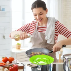 2x Oramics Überkochschutz Aus Silikon Für Töpfe Zwischen Ø 15-25 Cm – Topfdeckel Spritzschutz Überlaufschutz Verhindert überkochen Und Spritzen Von Flüssigkeiten Und Schütz Ihren Herd -Küchenzauber Günstiges Geschäft c25eb75ebad2984bbd174af4cf7d4518