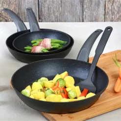 GRÄWE Aluminium-Pfannenset, Ø 20 Cm, Ø 24 Cm, Ø 28 Cm, Beschichtet, 3-teilig, Inkl. Pfannenwender -Küchenzauber Günstiges Geschäft c30d2b458b651d58abebb2549a0d88ab