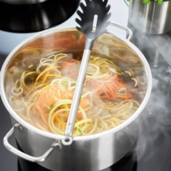 Rösle RÖSLE Basic Line Kochtopf Ø 24 Cm, Edelstahl 18/10, Mit Schüttrand Und Glasdeckel, Spülmaschinen- Und Induktionsgeeignet -Küchenzauber Günstiges Geschäft cc970d2e07a57cb01274f42c7cb165e5