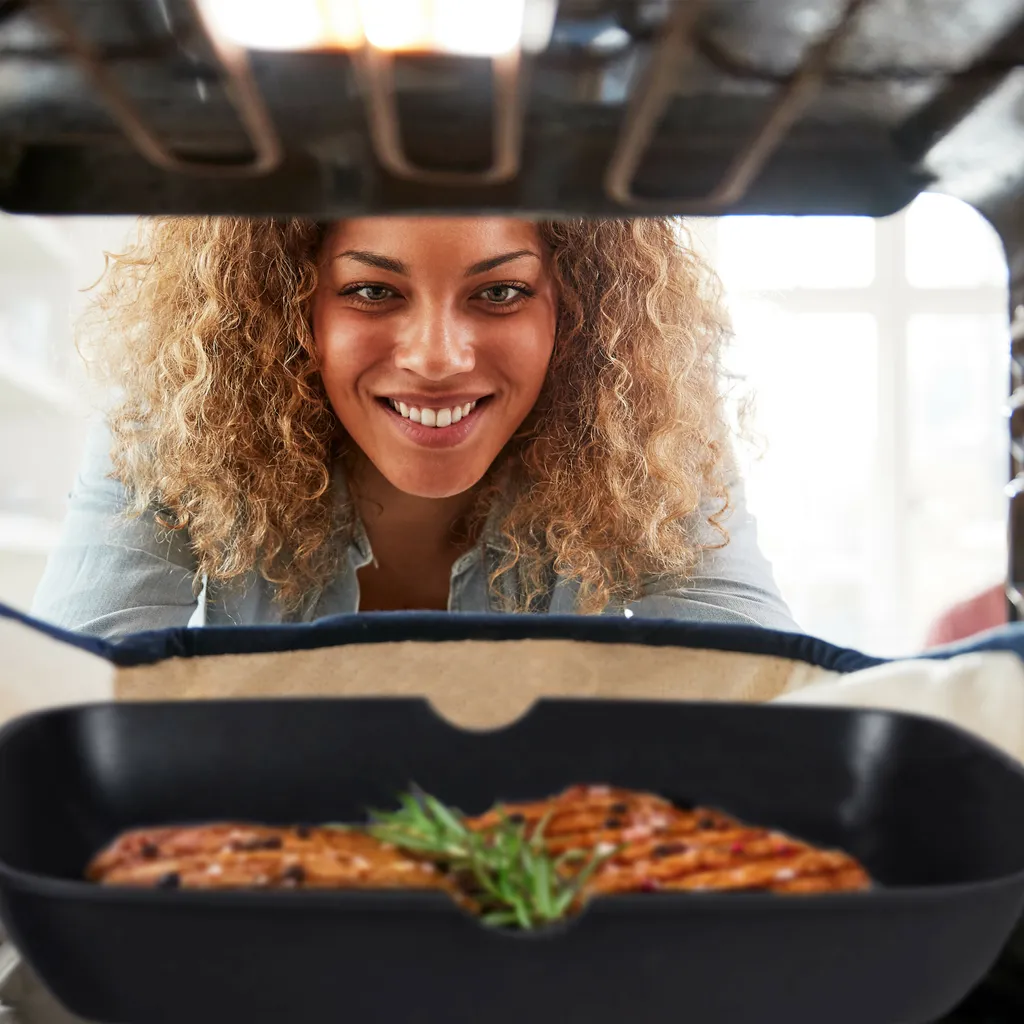 Relaxdays Grillpfanne Mit Holzgriff 3 Relaxdays Grillpfanne Mit Holzgriff – Bild 3