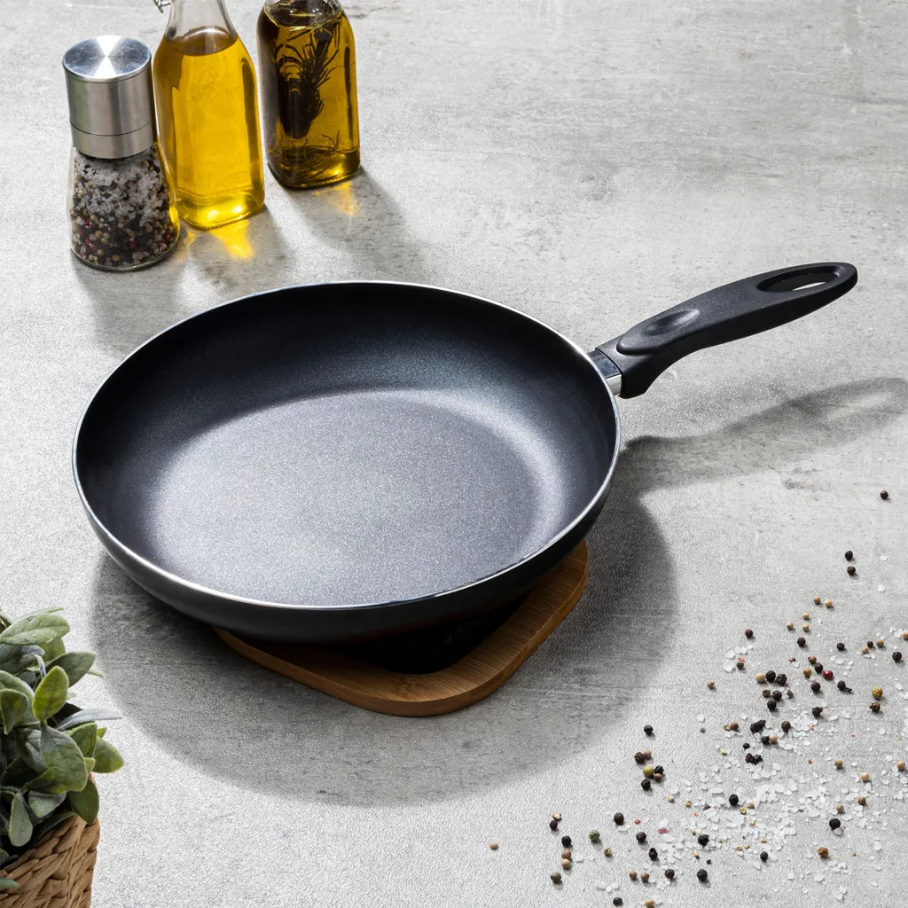 Bratpfanne Pfanne Universalpfanne Aus Aluminium Antihaft Beschichtet 28 Cm 2 Bratpfanne Pfanne Universalpfanne Aus Aluminium Antihaft Beschichtet 28 Cm – Bild 2